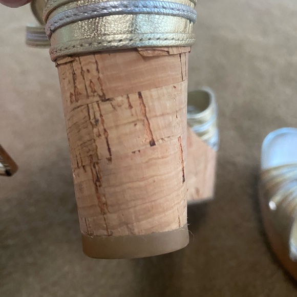Ivanka Trump Cork Wedges 10.5 - Picture 10 of 11
